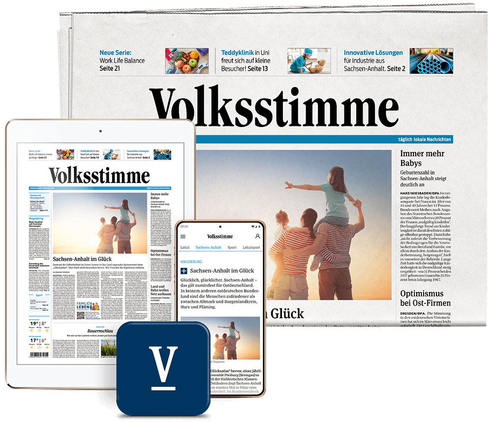 Volkstimme-Zeitung als Printausgabe neben Tablet, Smartphone und App-Symbol, die digitale Zeitung darstellen.